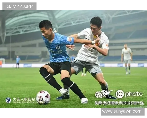 武汉三镇与浙江义乌商城的精彩对决展现了中国足球的无限魅力与潜力 武汉三镇与浙江义乌商城的精彩对决展现了中国足球的无限魅力与潜力